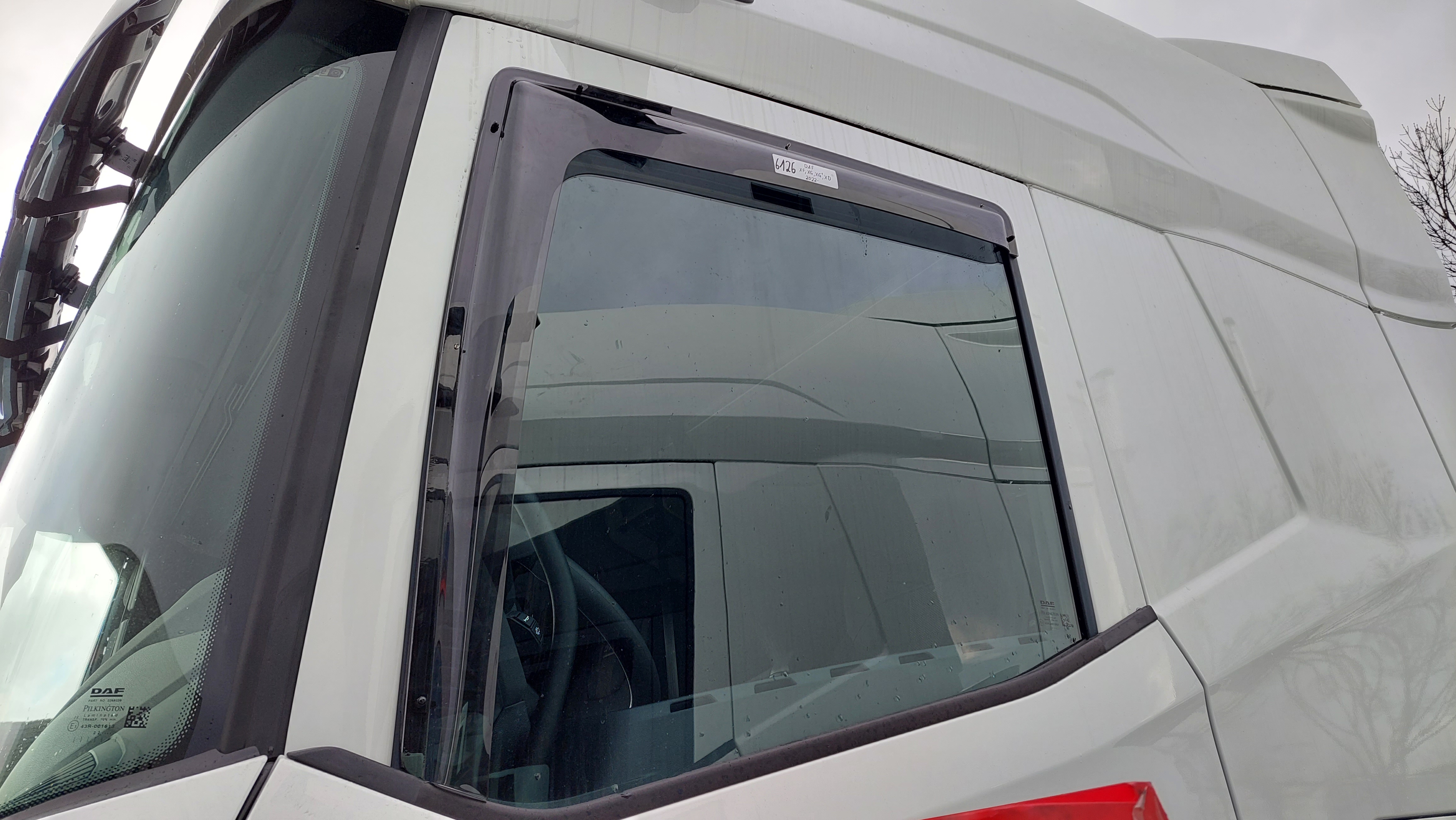 Vordere Windabweiser (1 Set) fÃ¼r MAN TG3/TGL/TGM/TGS/TGX ALLE VERSIONEN LINKS & RECHTS GELENKT, 2-DOOR, 2022-,  fÃ¼r die Fahrer und Beifahrerseite